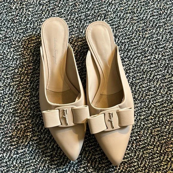 Salvatore Ferragamo | Shoes | Ferragamo Mulesszie W9fits Footlong  